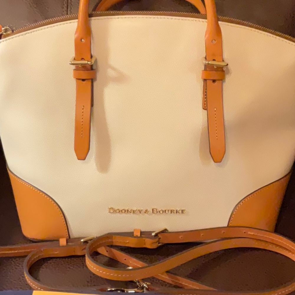Dooney and Bourke Domed Satchel - Picture 2 of 11